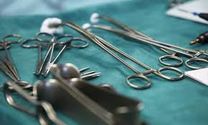 Photo montrant du matériel médical pour une opération