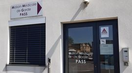 Entrée du CeGIDD et de la PASS au Centre hospitalier Samuel Pozzi